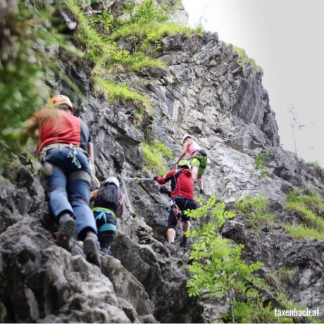 Kitzlochklamm Klimmen Raurisertal de Berghut.com zomervakantie kindvriendelijk fakkelwandeling Oostenrijk