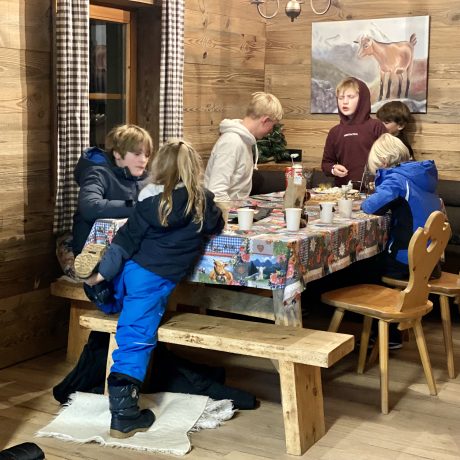 speelruimte de Berghut Rauris kindvriendelijk gezinnen wintersport kleinschalige accommodatie Oostenrijk